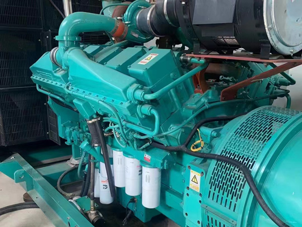 永泰更换100kW柴油发电机组机油时，需要注意哪些事项？